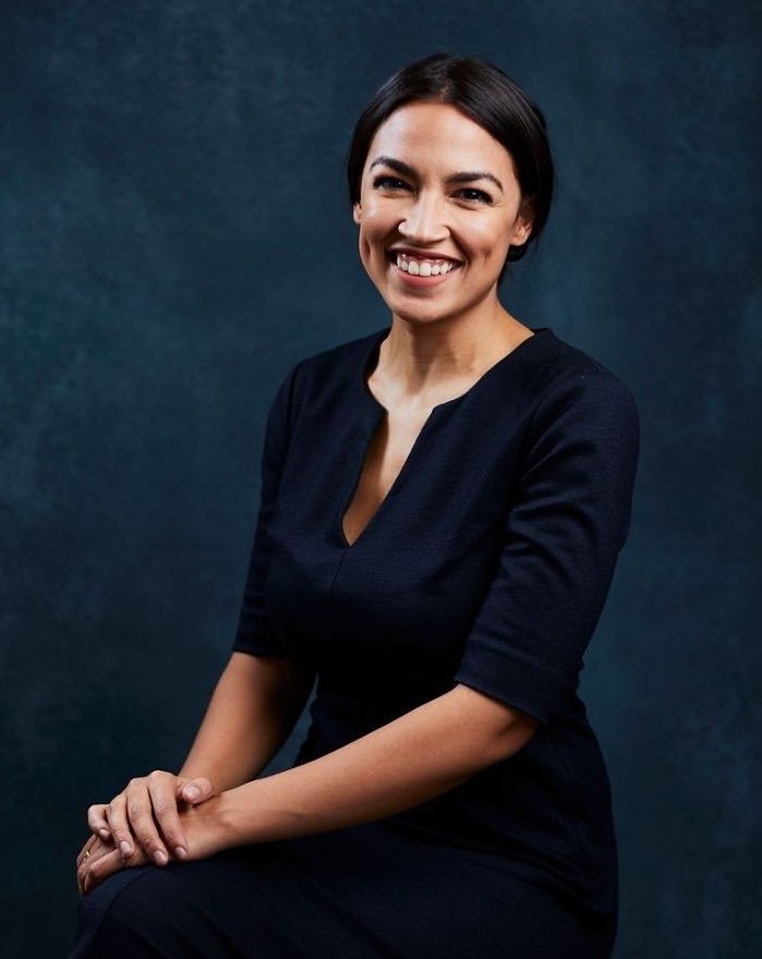 LadyValor tweet media