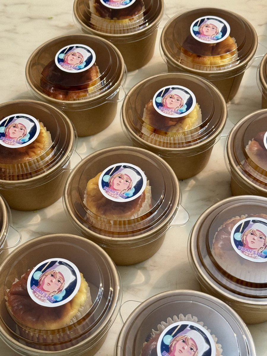 PLLImango's tweet image. 이번 놔생카에서 치즈케익 나눔을 했었는데요〰️
한 분 한 분 너무 맛있다고 디엠이나 카톡 주실때마다 전 파티시에가 아닌데 너무 기분 좋고 감사한거있죠(  ′̥̥̥ ˙̫ ‵̥̥̥  )💗
사실은 생카 다음날에 알통근육통(? 을 얻어서 괜히 한다고 했나 싶었는데 또 좋아해주시니까 너무 좋네요오 다들…