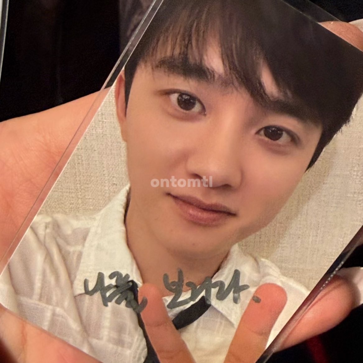 260125 엑소 위드뮤 대면 팬싸 #디오 #도경수 후기

오빠보고싶을때꺼내보게나한테해주고싶은말적어달라고했는데 

나를 보거라.

적어주심
자유로운 우리를 봐 자유로워 같은 느낌 뭐지