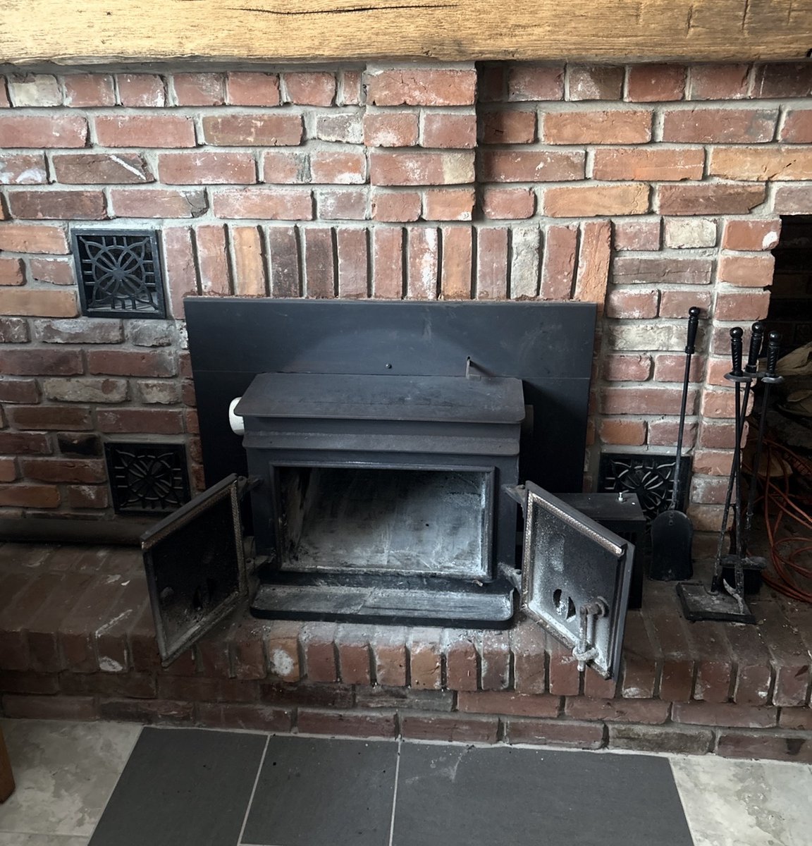 martingiguere10's tweet image. MGG Chimney Sweep: 30 years keeping homes safe &amp;amp; warm! WETT Certified experts in chimney cleaning, inspections, repairs &amp;amp; wood-burning appliance installation. Free estimates for your #ChimneySafety.