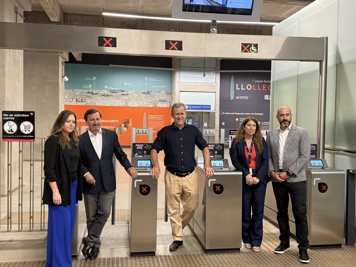 Metro de Santiago tweet media