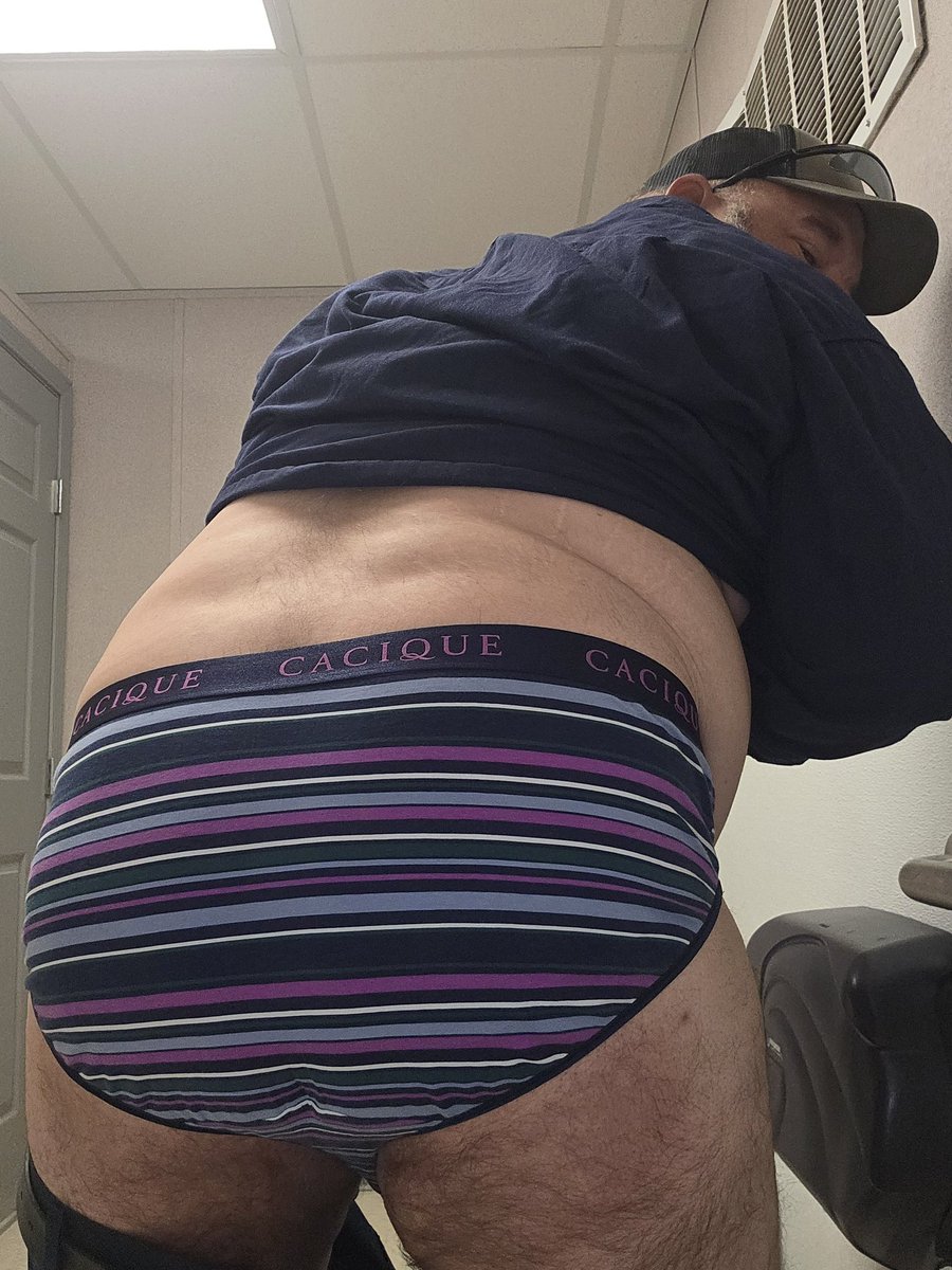 Evapeach_'s tweet photo. @Thickgirls90734  Your tiny shrimp clitty is so small it's basically a cute pink button.
No real man here-just a locked-up sissy failure leaking in blue panties while big cocks stretch holes you'll never fill.
Lock that useless nub forever, cry harder, princess. 🔒🔒🤫Loser sissy https://t.co/N4uCU4WXHf