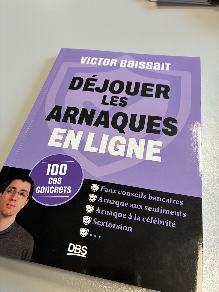 Mon livre sort le 19 février j’ai trop hâte ! Il parle des arnaques en ligne et les décortiquent. 

Si vous êtes journaliste je peux vous donner un exemplaire presse