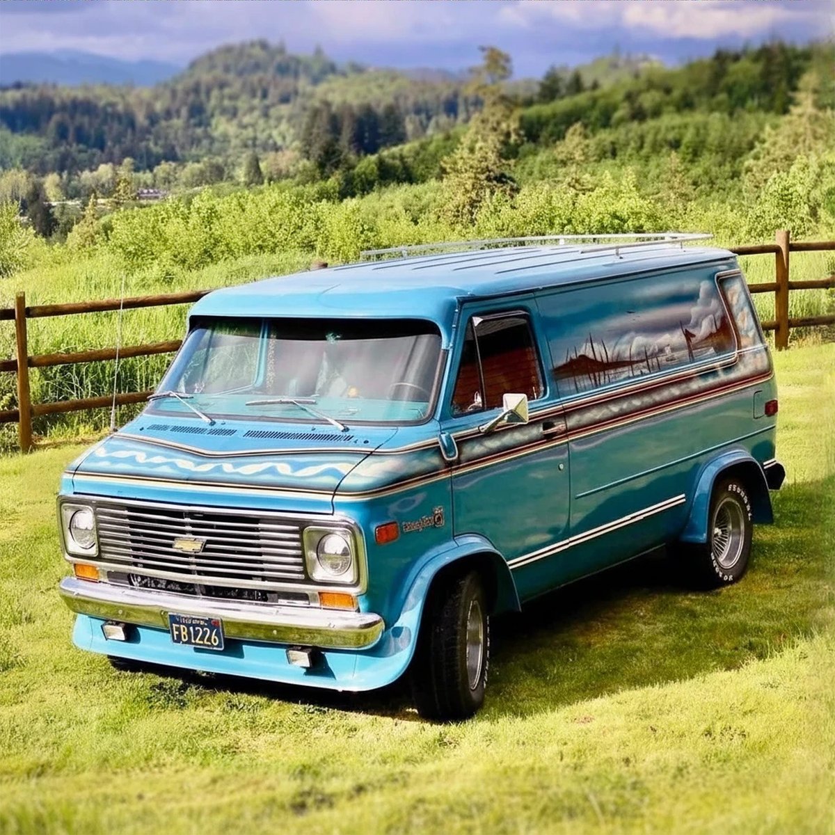 _VanCult_'s tweet photo. Happy Front Three-Quarter Thursday!
..
#tagthevan #tagtheowner #tagthephotographer
..
#frontthreequarter #thursday #gm #chevrolet #chevy #thirdgen #chevyvan #van #vans #vannin #boogievan #customvan #showvan #vanporn #vancrush #vancult #getinandgetiton https://t.co/qdY6PBIMI7