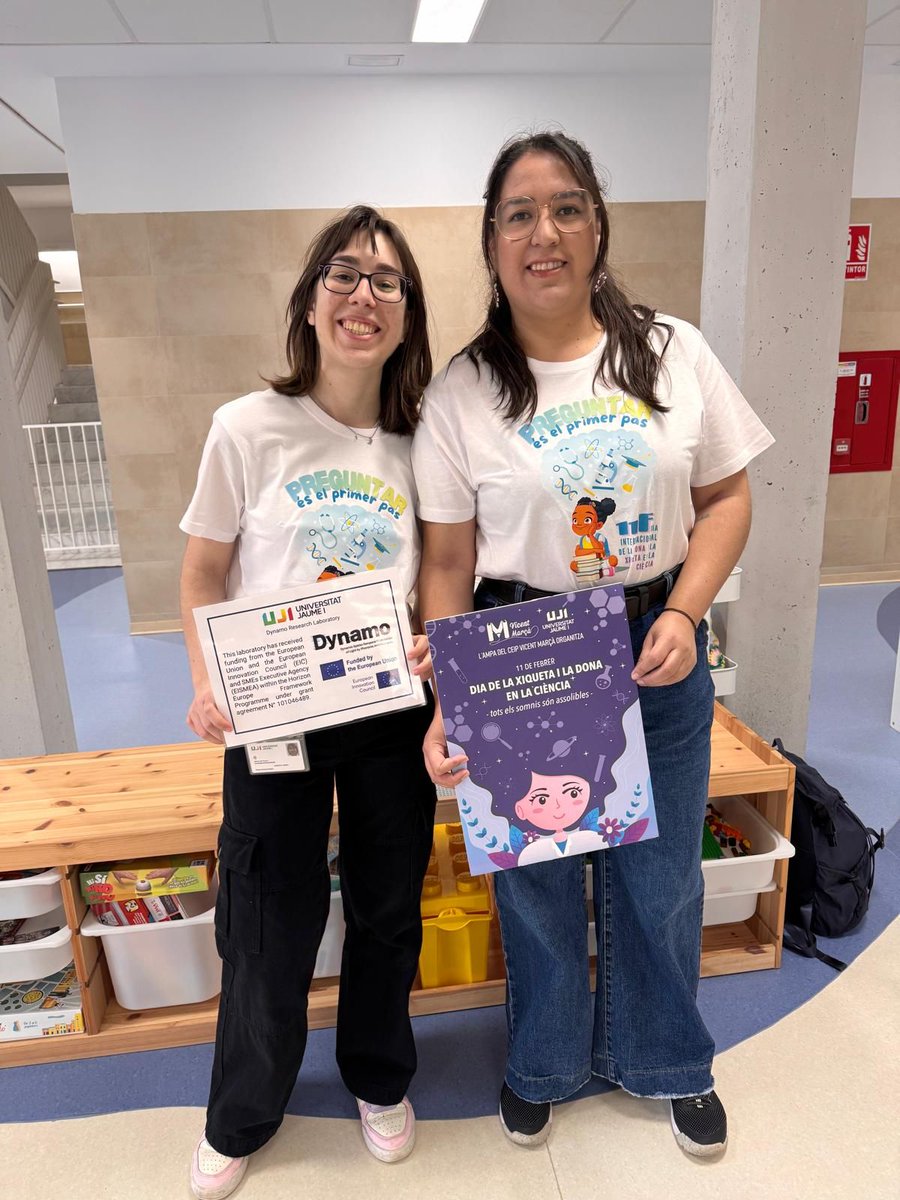 DynamoProjectEU's tweet photo. Today we celebrated the International Day of Women and Girls in Science at Universitat Jaume I, with the visit of students from CEIP Vicent Marçà. 👩‍🔬🙌

Elena Moreno Rubio, researcher in the DYNAMO Project, shared her experience in the world of research.

@PhotonicsUji https://t.co/45rZ76nPuR