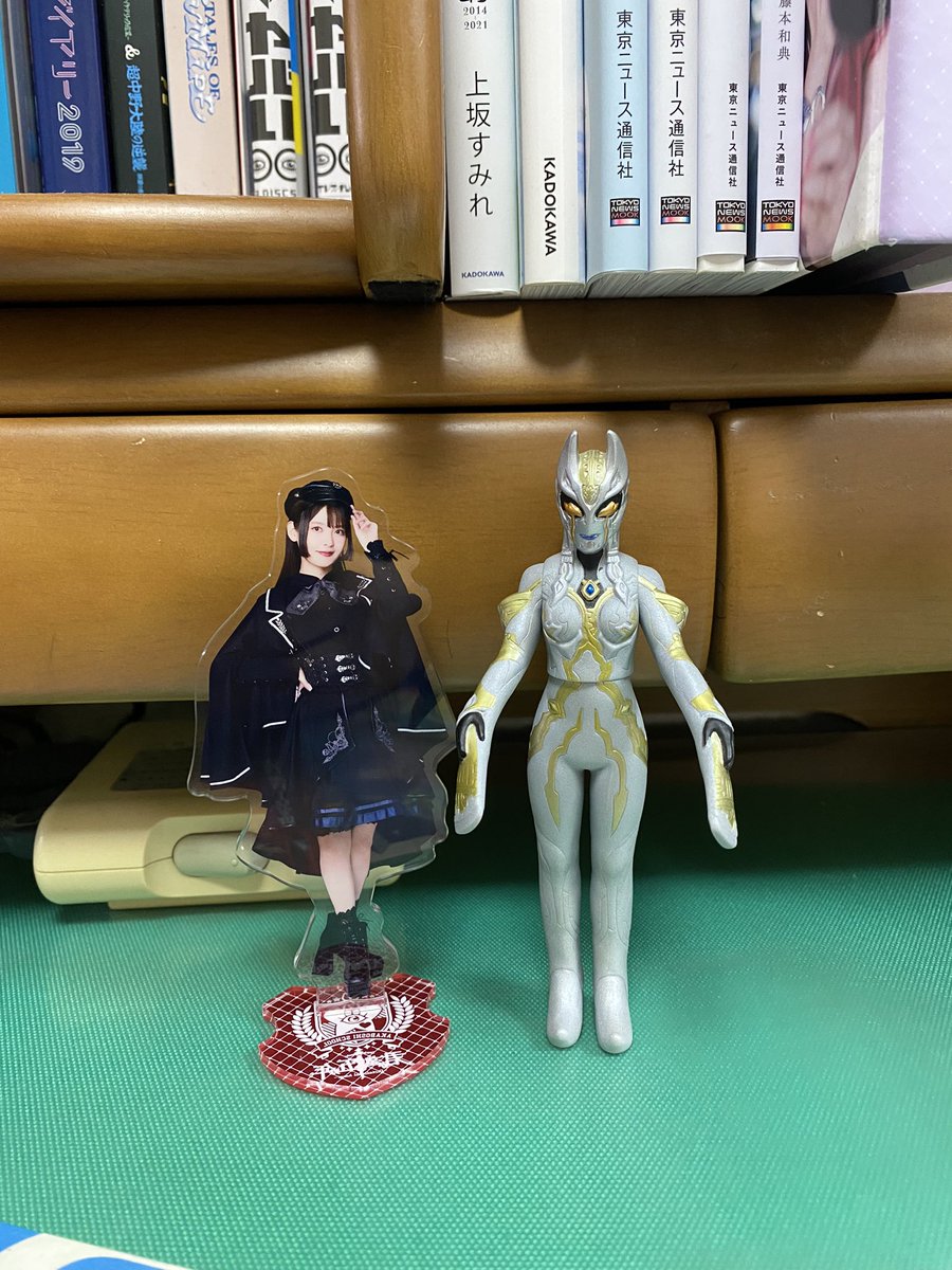 今回買った上坂さんのFCイベント君ごかのアクリルスタンドもカルミラの