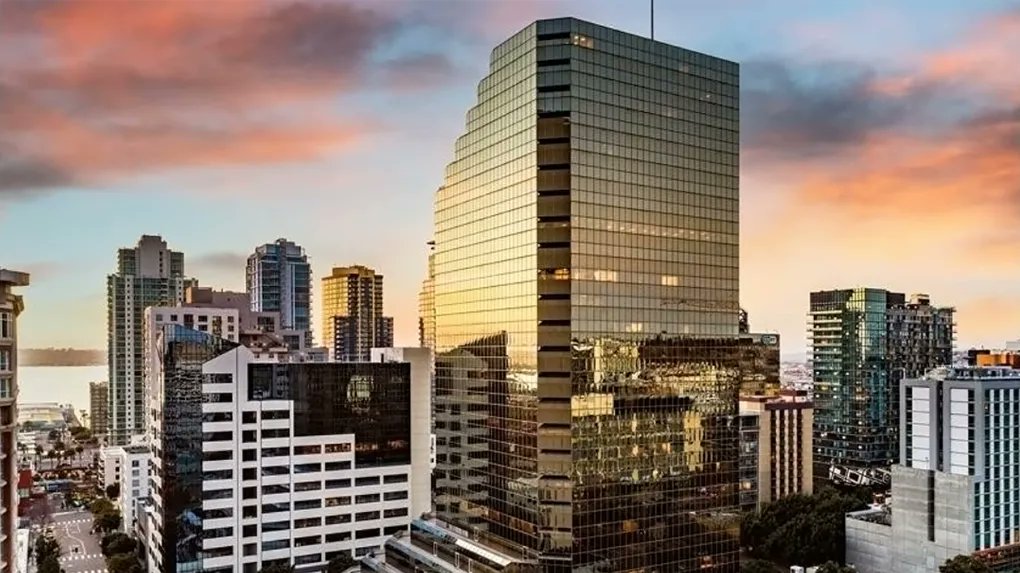 San Diego Commercial Real Estate 🏣 tweet media