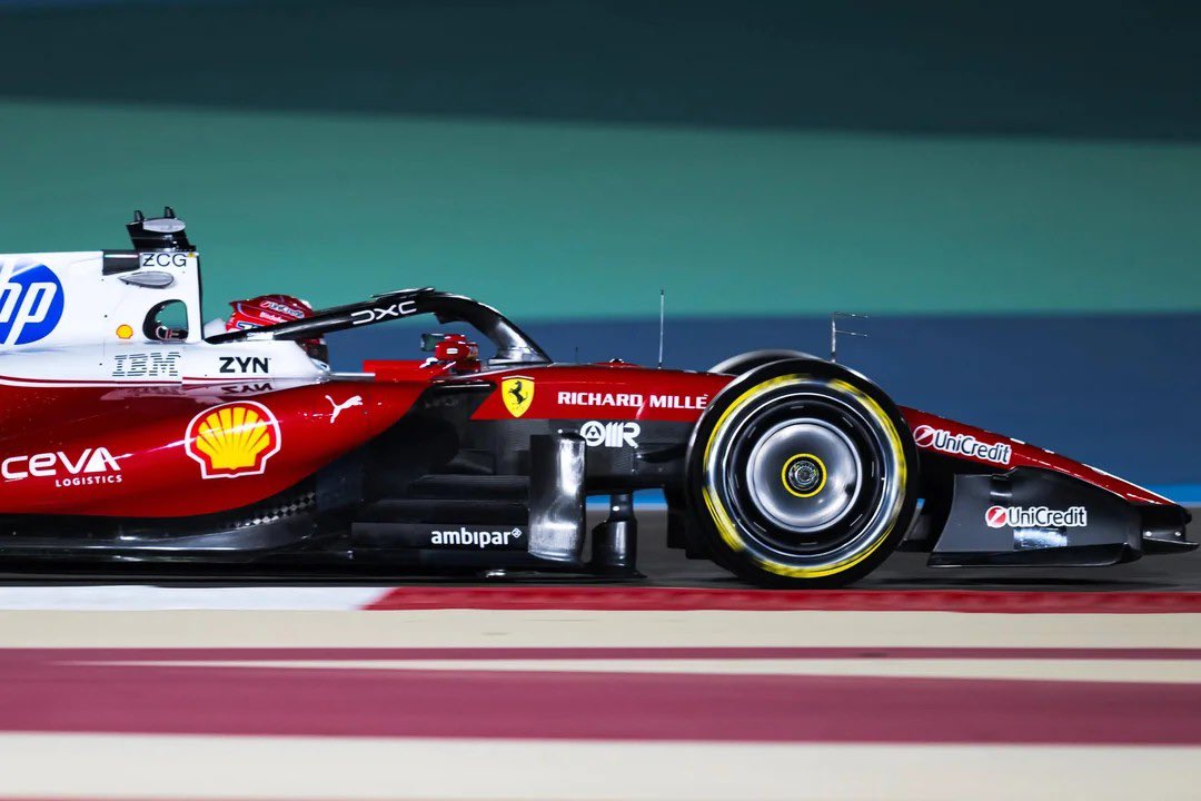 CL16 inside 🇲🇨 tweet media