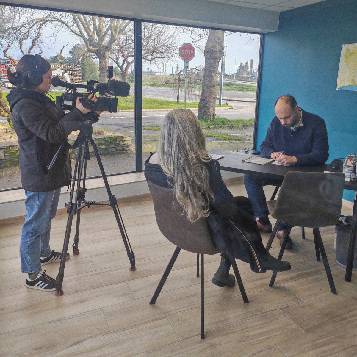 Cet après-midi dans les bureaux de Rassembler Donges, en tournage avec France 3 Pays de la Loire.