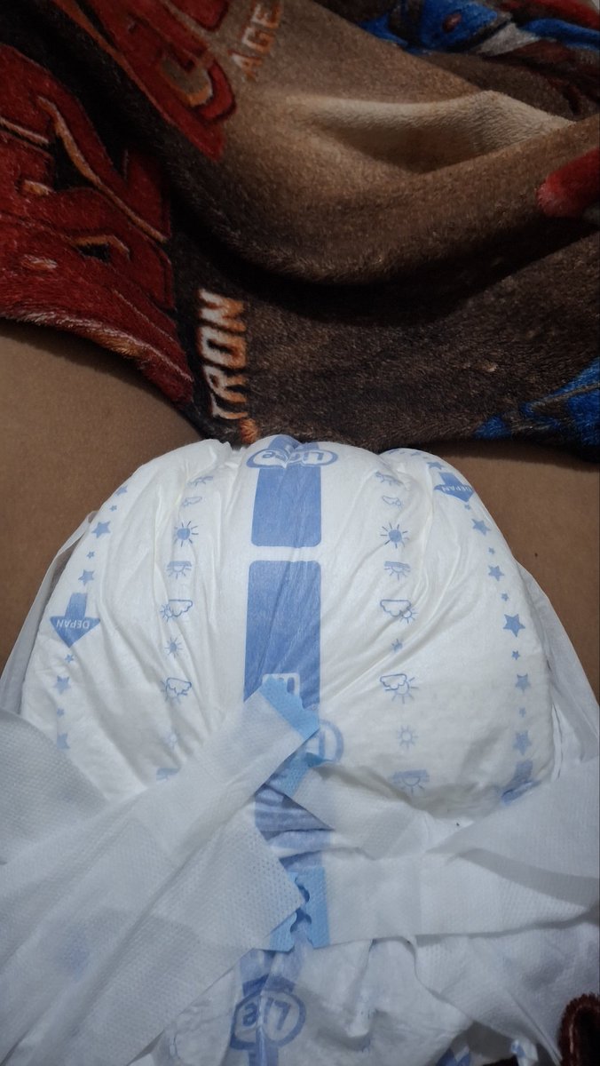rei1146152's tweet photo. finally wearing diaper again #abdlboy #dlindo https://t.co/w9fKoLyTVc