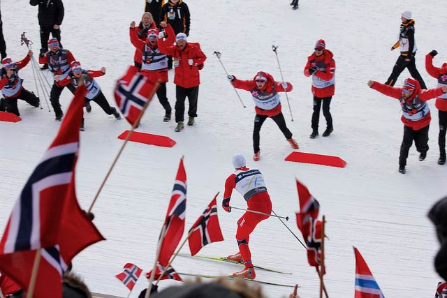 Norway consistently wins the most medals at the Winter Olympic Games, with a population of just 5.6 million people.

A big part of their success is how they treat youth sports—and it’s the opposite of what we do in the US. Here’s what we can learn from Norway:

1. Scorekeeping: