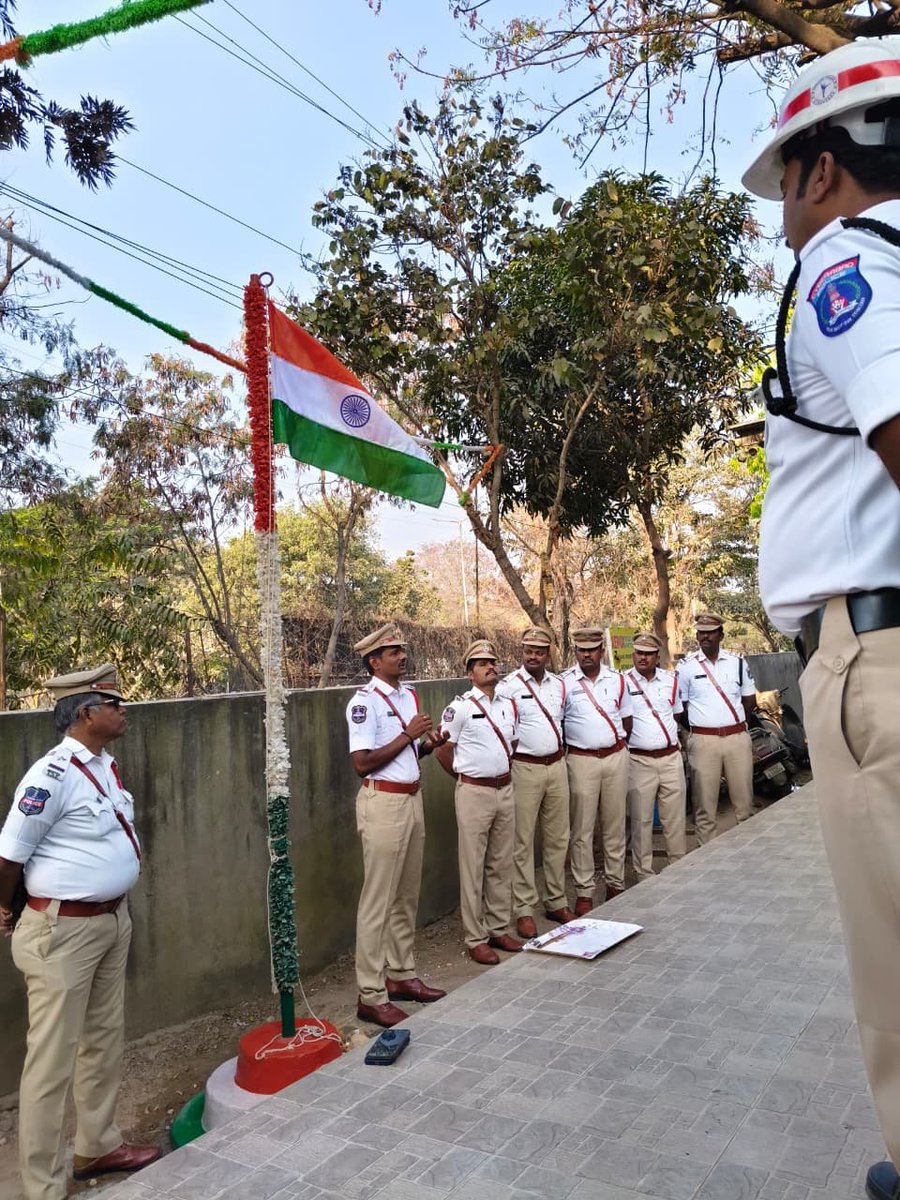 GACHIBOWLI TRAFFIC POLICE tweet media