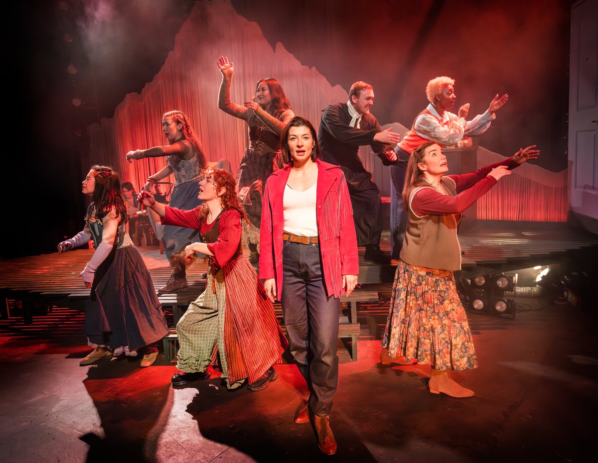 Musical Theatre Review tweet media