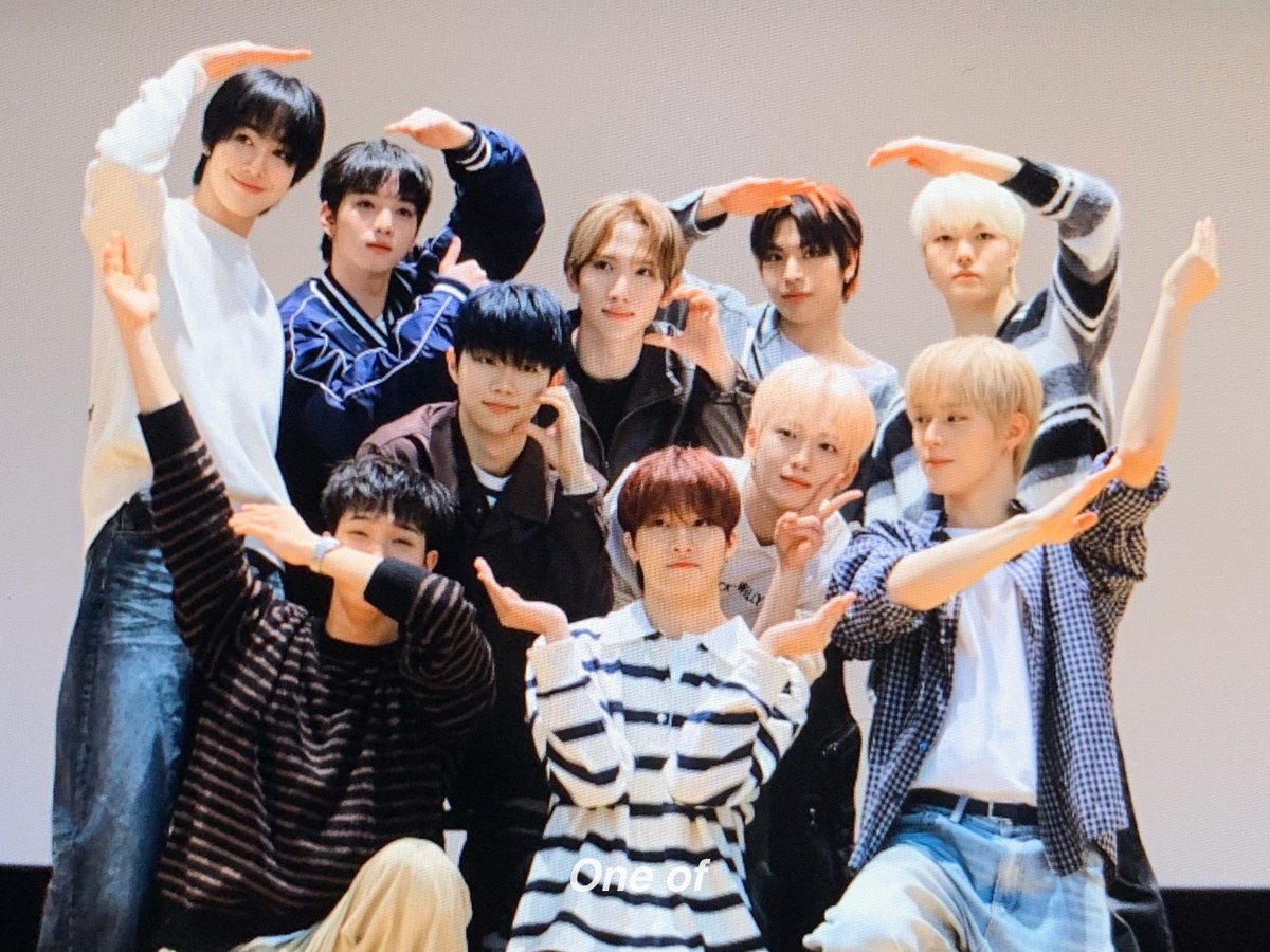k3jj1's tweet photo. 우리싸이커스아랑합니다💕💕 #싸이커스 https://t.co/gks2oUb1Hk