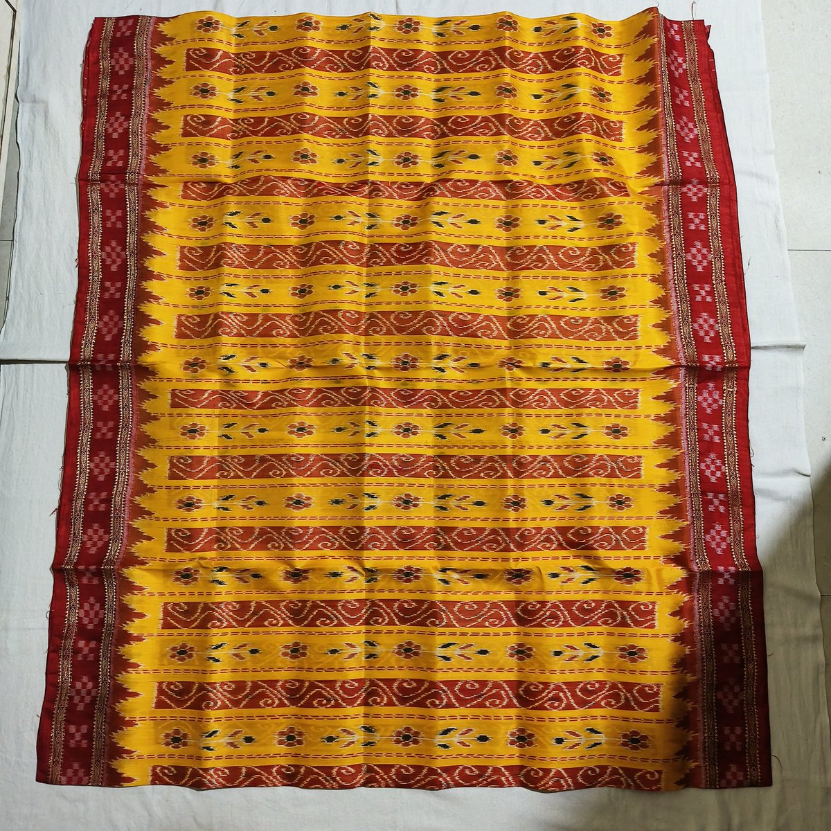 authodihand's tweet photo. #NewYear2026 #NewBeginnings #BandhaSilk #BandhaSaree #Odisha #Pasapali Border #KhanduaSilk #KhanduaSilk #KhanduaSilkSaree #KhanduaSaree #IkatSaree #KhanduaPata #SingleIkat #Bandha #HandmadeWithLove #HandWoven #Saree #MakeInIndia #MakeInBharat #MakeInOdisha Kindly Share ๐๐ป๐๐๐ป https://t.co/AJnI6ptwTq
