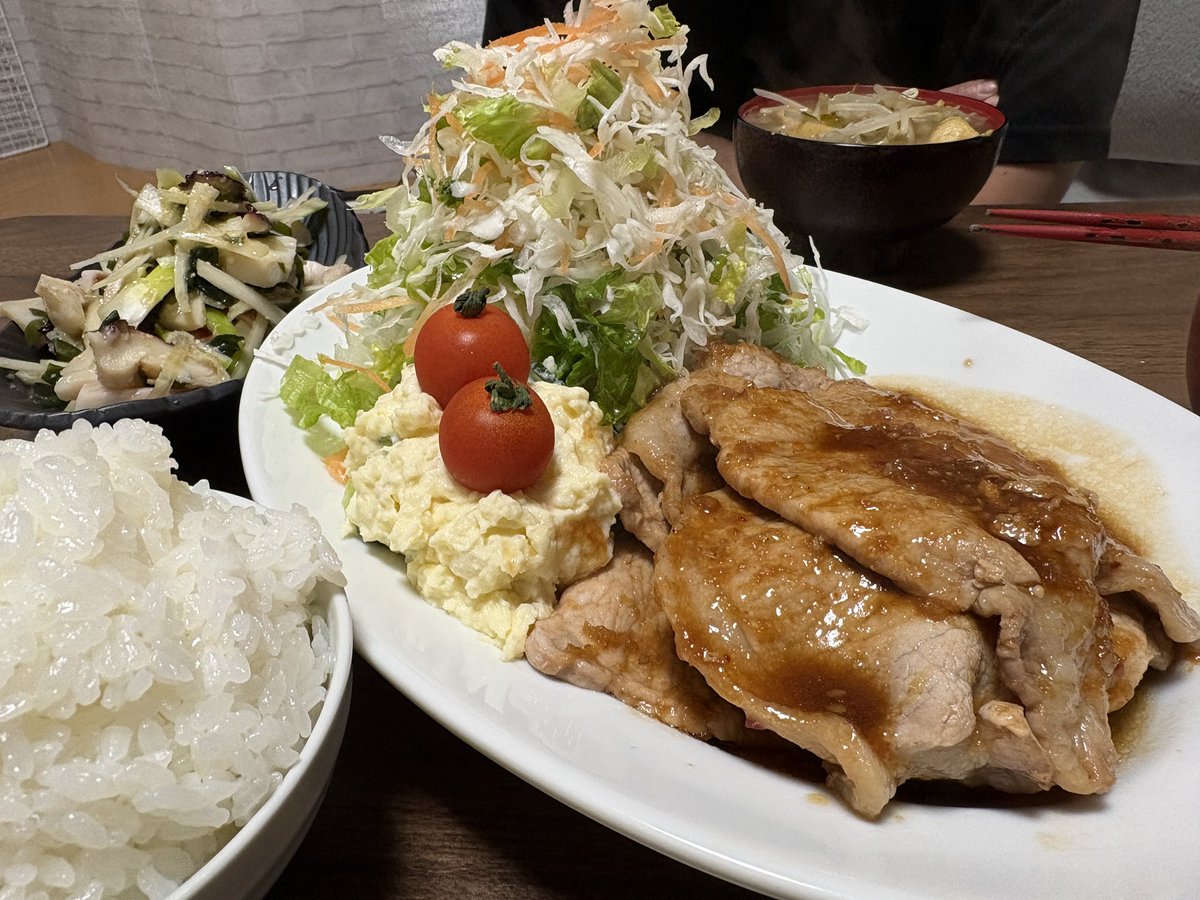 マウンテンライスとマウンテンサラダで生姜焼きたべて、張り切ってランプテストしたらFTP下がってて、テンションダダ下がり。。ダダ下がりすぎてる。弱すぎる🥺