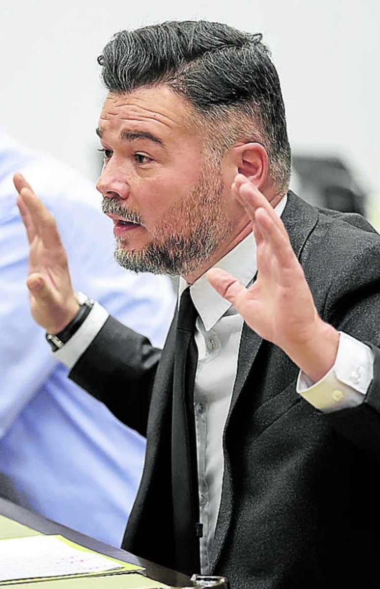 Don Rufián,  que hace honor a su nombre,  con los años,  que los va teniendo,  se ha convertido en un pequeño burgués y no, no va a abandonar su status. Le va muy bien. Una cosa es ser independentistas y otra ser independiente.