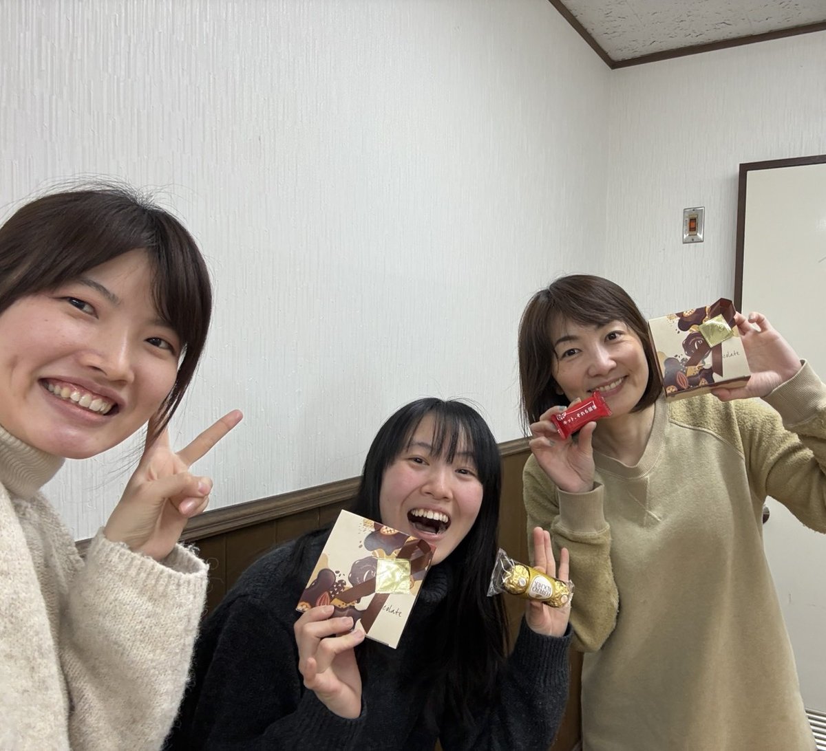 #なかがわーくしょっぷ
これからどうやっていこうか、みたいな話とか。思いがあって行動しない、とかもわかる、でも行動しないとその思いって分からないよなぁ、と思いました。あ、ゲシュタルト崩壊。