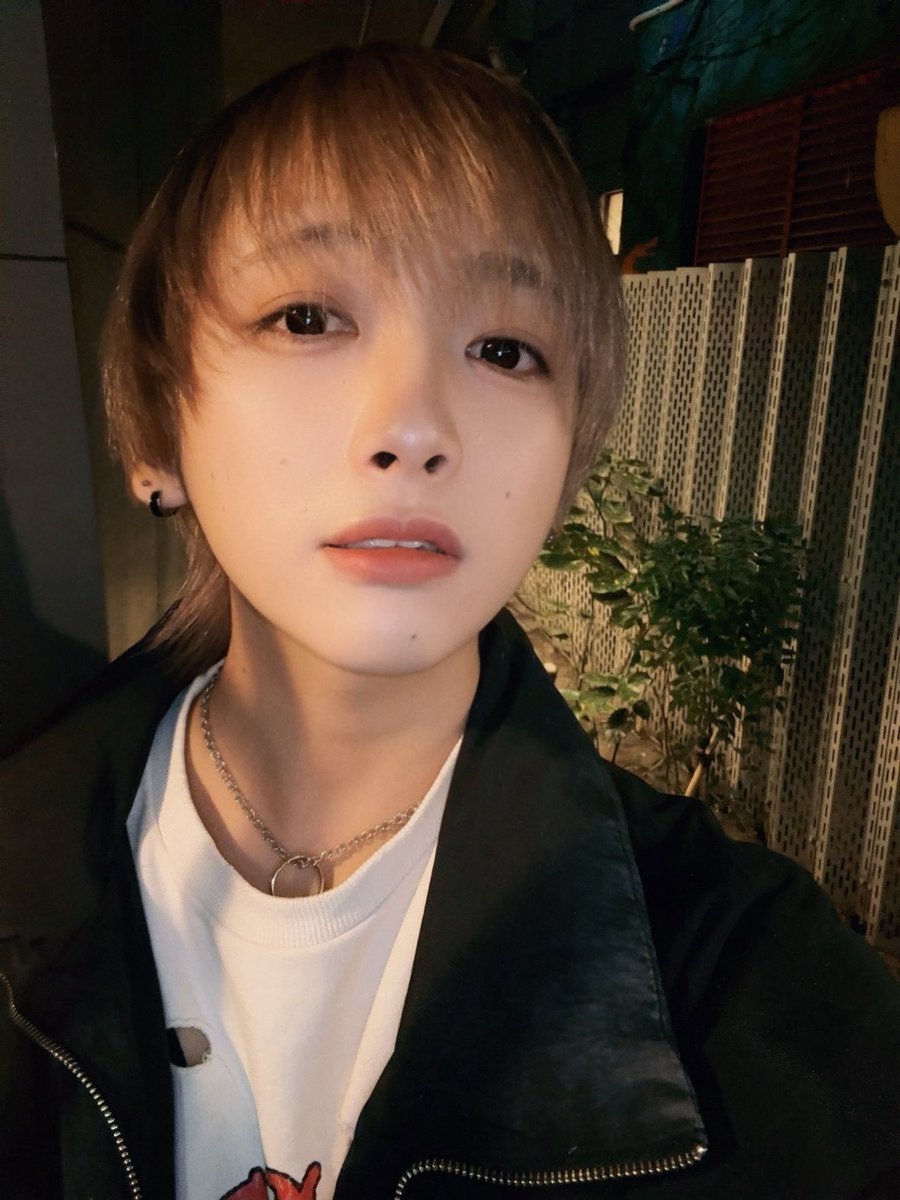 髪の毛切った！染めた！久しぶりの茶髪！
イケガクに見に来てねぇ🫣🫣