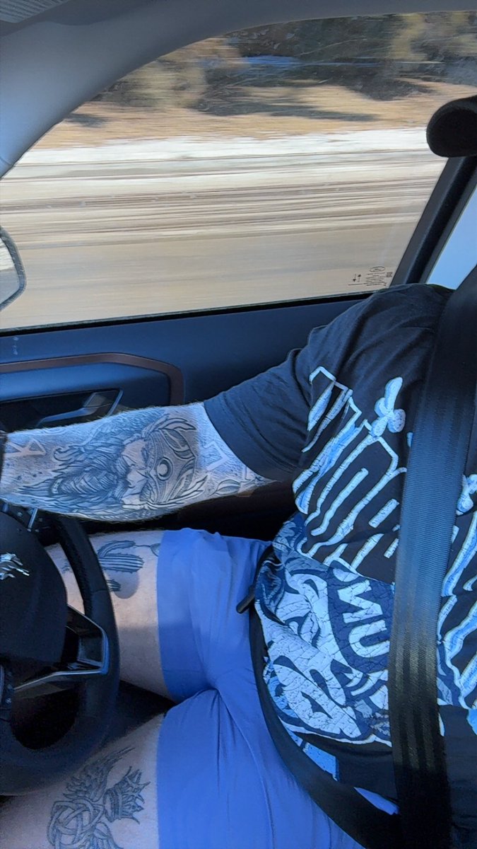 Marshzky 🇨🇦 tweet media