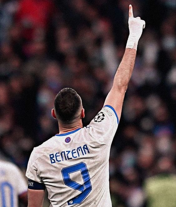 لو صارت، بتكون اقوى بلوت تويست بتاريخ الدوري السعودي 

#بنزيما