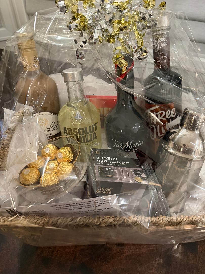 LZ95JoaniesCloset tweet media