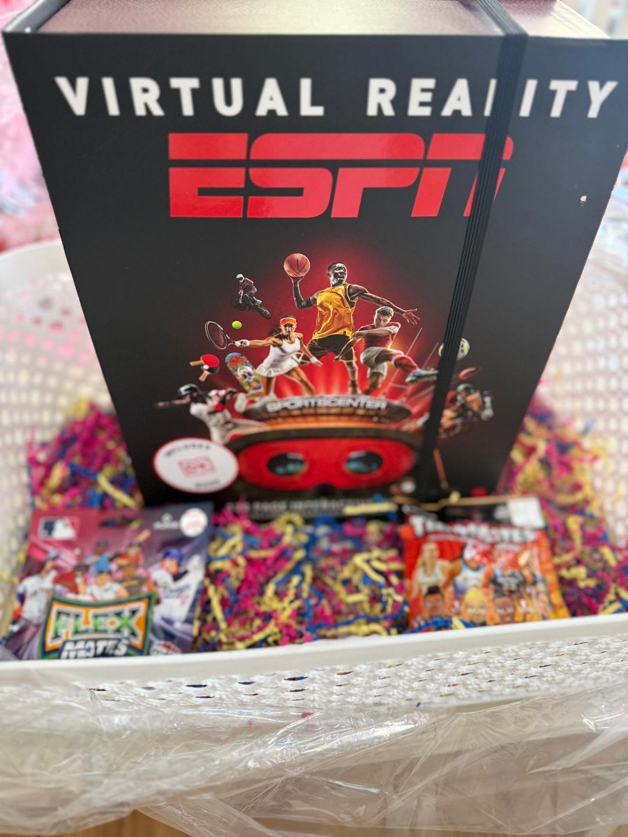 LZ95JoaniesCloset tweet media