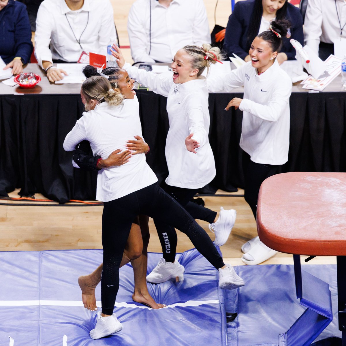 2️⃣4️⃣ HOURS OUT #NOW