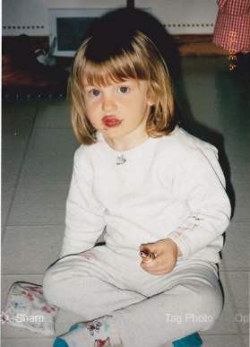 LaseckiJahnke's tweet image. A girl and her lipstick 💄💋
#pincergrasp #mastered