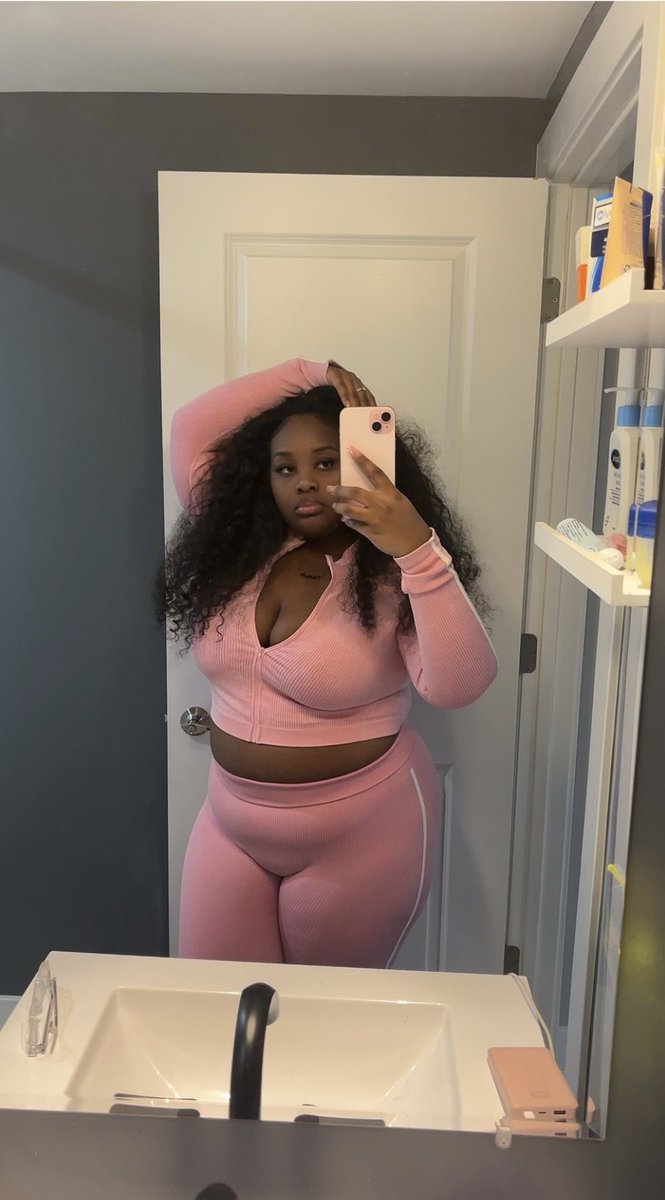 Princess_M00DY's tweet photo. Enough Said!🥱🎀🎀🎀🎀 https://t.co/DTEP389t2x