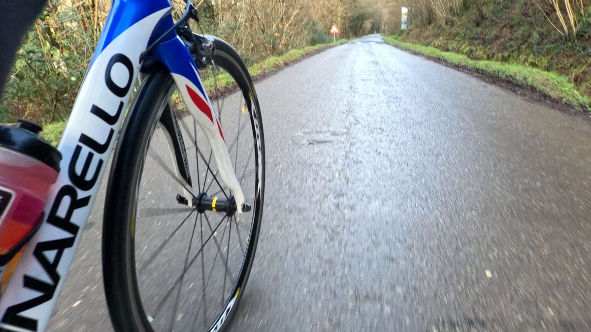 matty2023's tweet photo. Great to get out on the pushy this afternoon dodging the showers. Decided to break out the old school Pinarello. I don't ride it as much as I should, I forgot how good a bike it is. #cycling #wales #cwmcarnforest https://t.co/qq5MWx63Qb