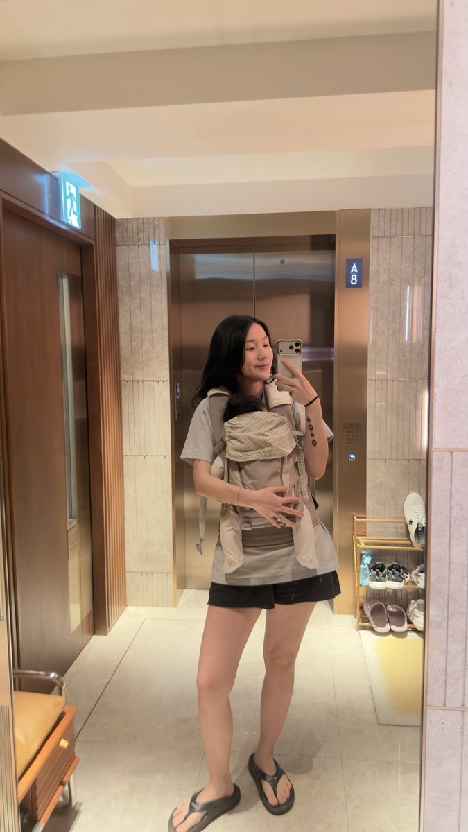 sadboobs tweet media