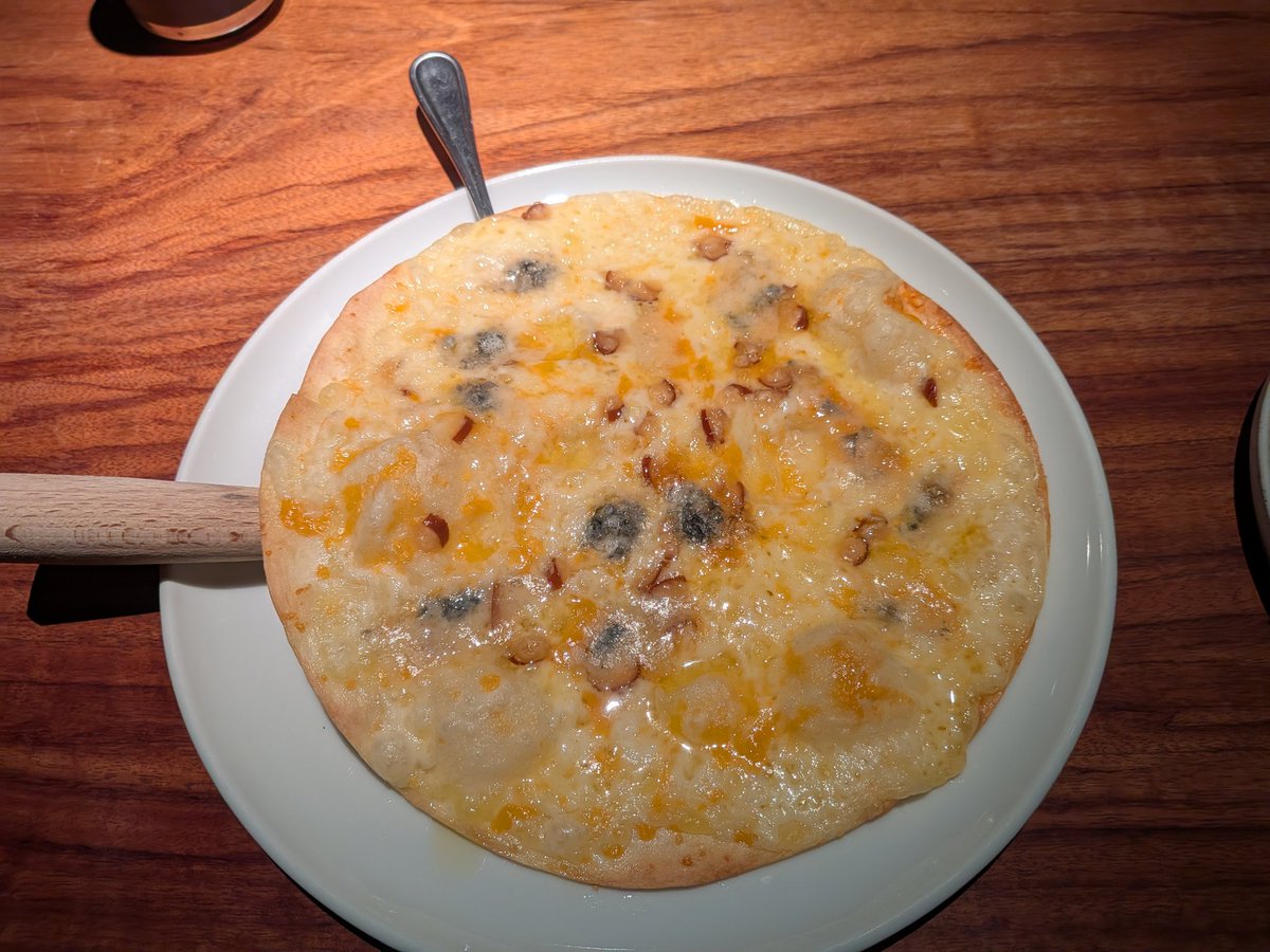 ピザ再開しました。