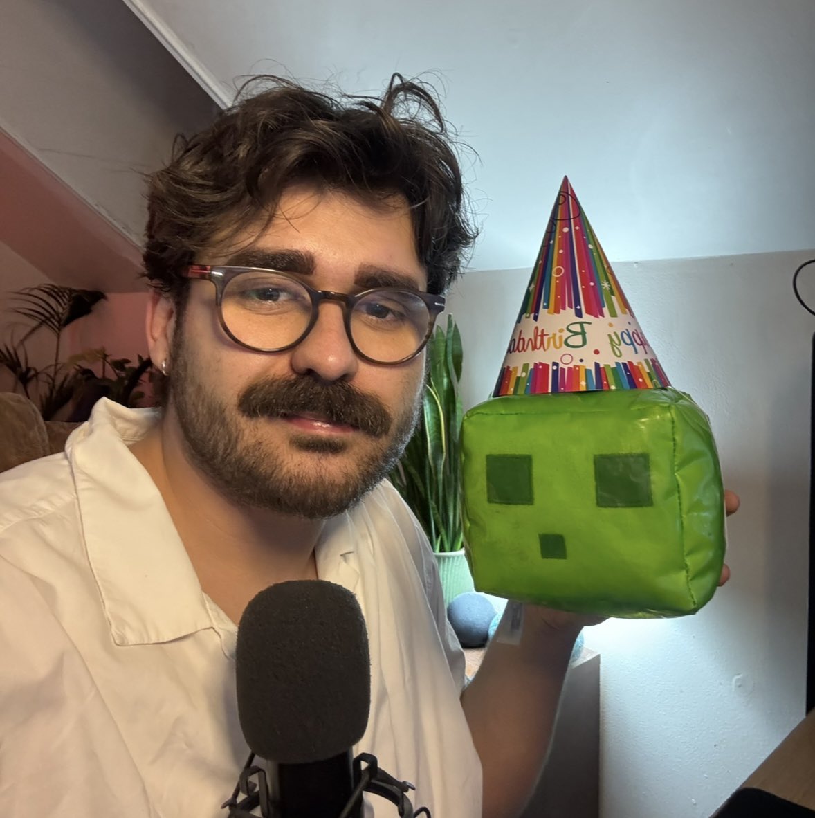 APuzzledSlime | #HomeSMP 🟩 tweet media