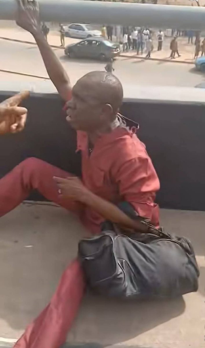 AbujaCommunity's tweet image. This ONE CHANCE robbers were almost lynched in  Abuja until they were rescued by the police on Thursday.
#AbujaCommunity