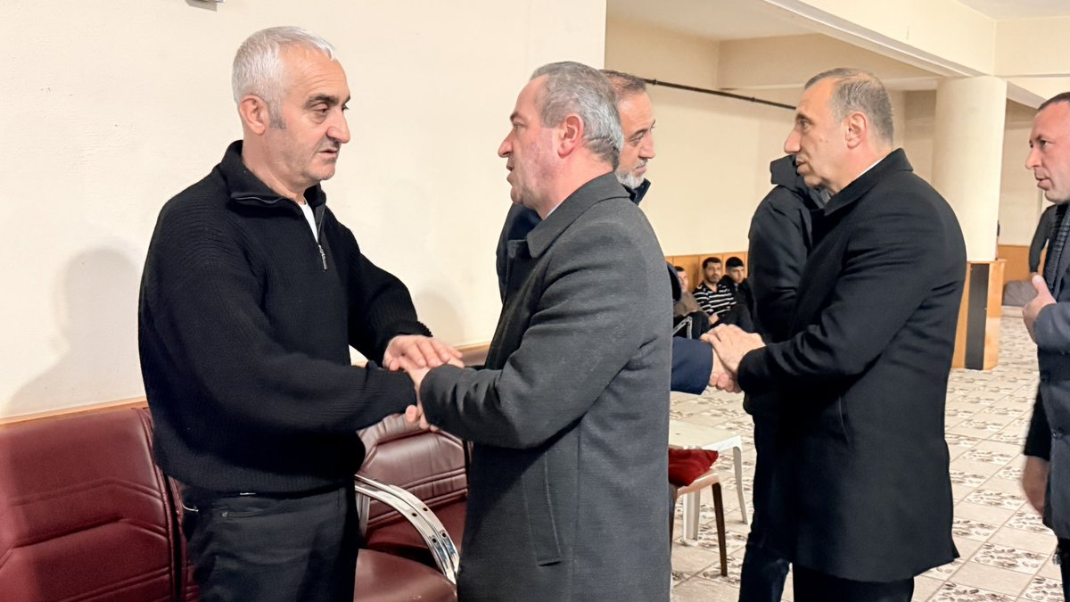 📍 Yüksekova

🔹 Esenyurt Mahallesi – Akarsu Camii

AK Parti Genel Merkez Teşkilat İl Koordinatörümüz Sn. <a href="/byildiz63/">Bahattin Yıldız 🇹🇷</a>, İlçe Başkanımız Sn. <a href="/BurhanYASAR30/">Burhan YAŞAR</a> ve teşkilatımızla birlikte;

Yüksekova Esnaf ve Sanatkârlar Odası Başkanı Sn. İrfan Sarı’nın vefat eden muhterem amcası Fazıl