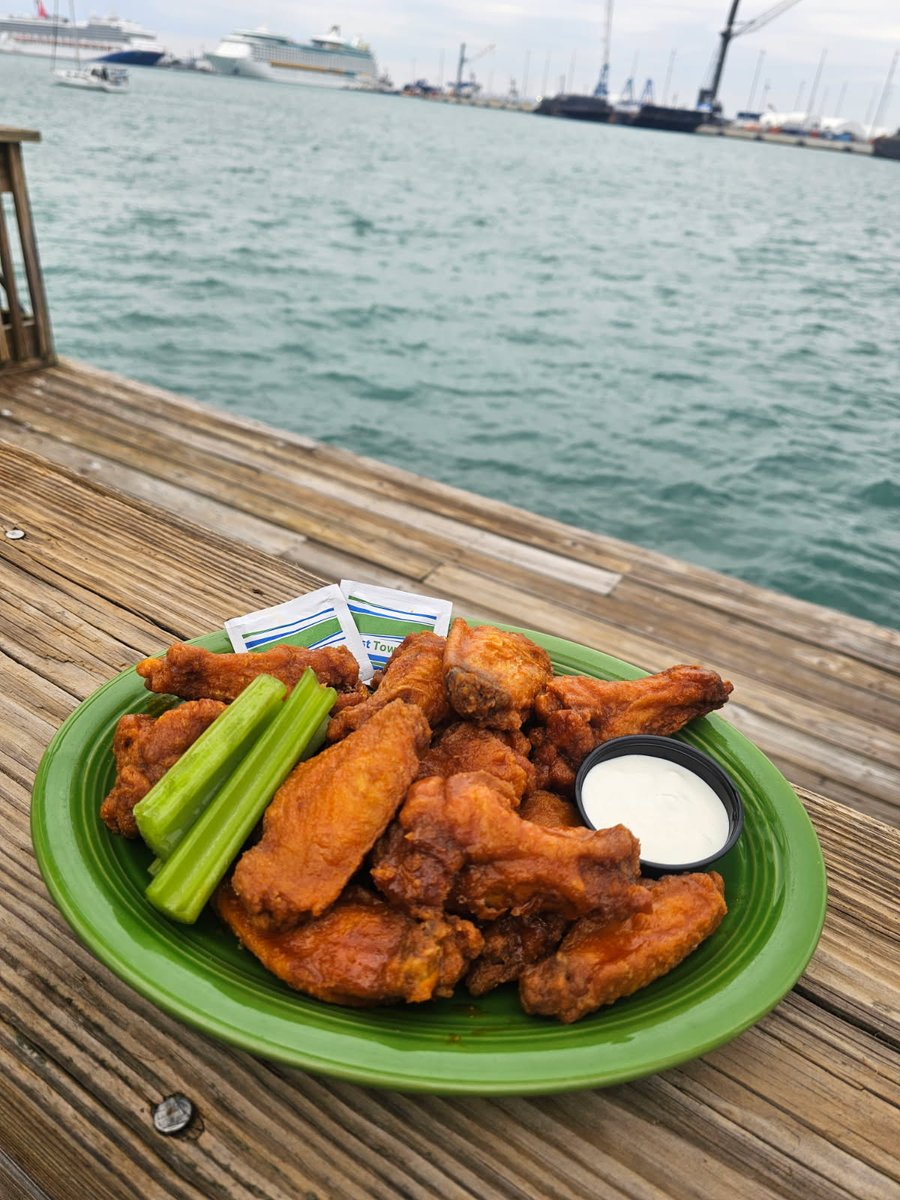 Rusty's Seafood & Oyster Bar tweet media