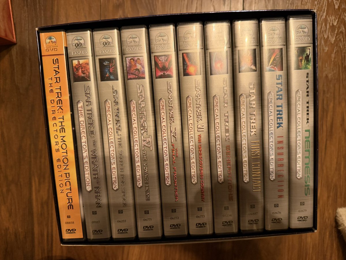 the4kCollectivE's tweet photo. Very strange that in the US and UK both didn’t release a matching set for The Motion Picture 🤷♂️
#StarTrek #StarTrekTMP @StarTrek @motionpicture https://t.co/PrEaP524D9