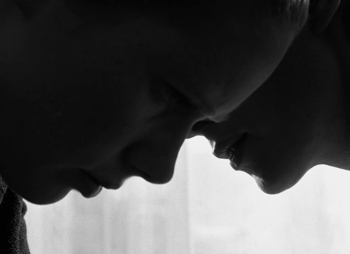 shadowknightdk's tweet photo. there are a lot of films that don't hit you when you're young and you get them when you're more mature. i feel like persona is one of those films i'd love to revisit at a certain age. that being said, it's a good film and the cinematography is amazing https://t.co/18LHRcQJii