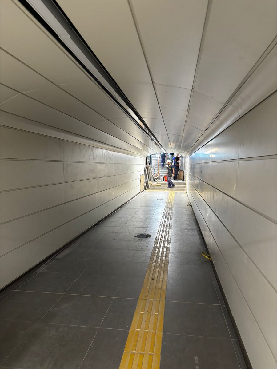 EficientesEfi's tweet image. Estación Plaza Italia #LineaD #Subte 
Fuente: linkedin.com/posts/francisc…

1/2