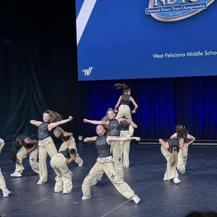 🎤🔥 Straight outta Saints Nation… our Fleur de Lis middle school dancers just crushed it in the Hip Hop category at UDA Nationals! 💃🕺💥
From the first beat to the final move, they brought the 🔊 energy, the 💙 style, and that unmistakable 🤍 Saints swagger to the stage!
