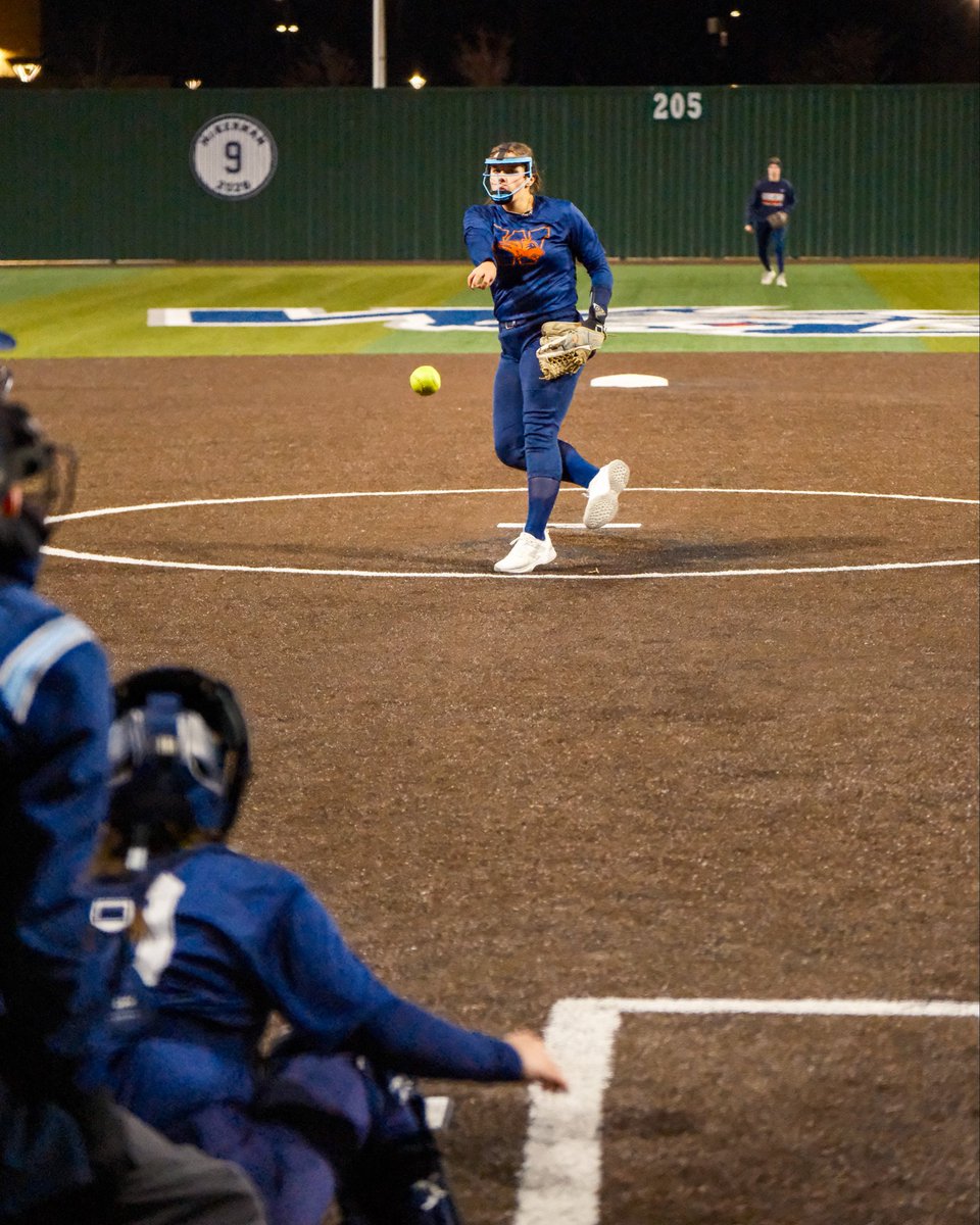 Val_Selig tweet media