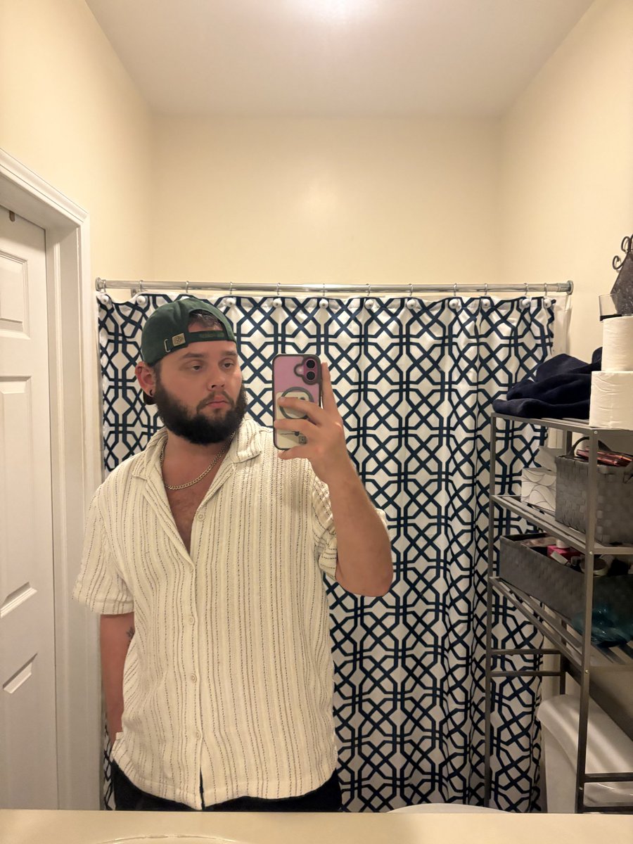 I miss summertime and short sleeves and dressing how I want