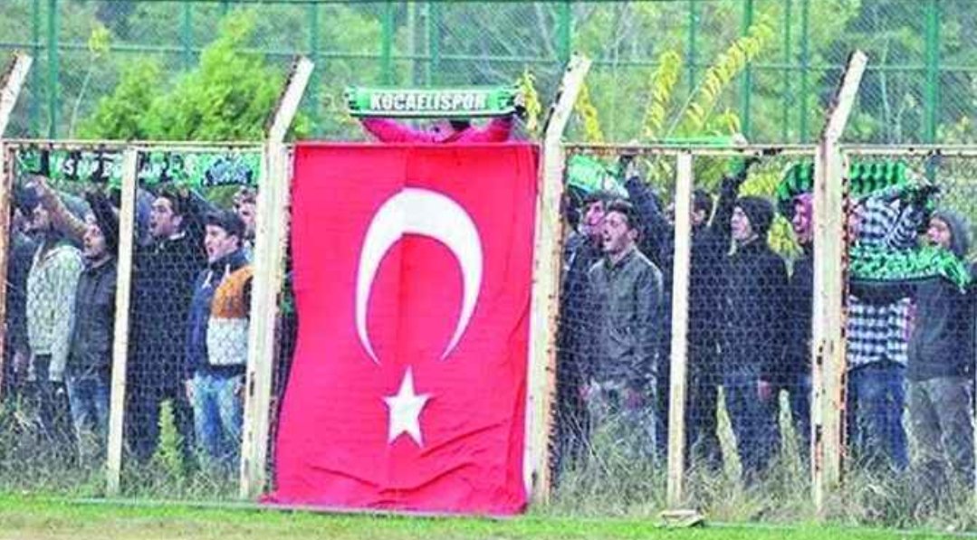 Sebo041's tweet image. Vay be 11 sene transfer yapamayan, tarlalarda izlediğimiz takımdan Manchester City'den topçu çeken takıma. Duygulanmamak elde değil. Sen Çok Yaşa Kocaelispor ..