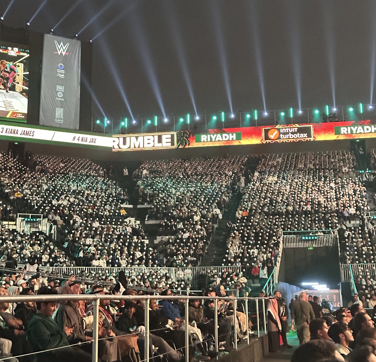 wrestlng's tweet photo. https://t.co/I4LaaD7sch