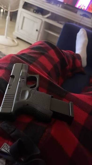 When nduthi guy wants to burn my S class but I recently got my gun license so I low-key do a free range shooting practice