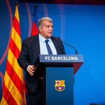 Joan Laporta : « La présence du Real Madrid dans cette affaire me semble inappropriée. »

« Heureux de fermer la porte au nez du Real Madrid. »

« Ils utilisent cette voie pour tenter d'obtenir des informations confidentielles du Barça. »

« Ils sont là pour continuer à propager