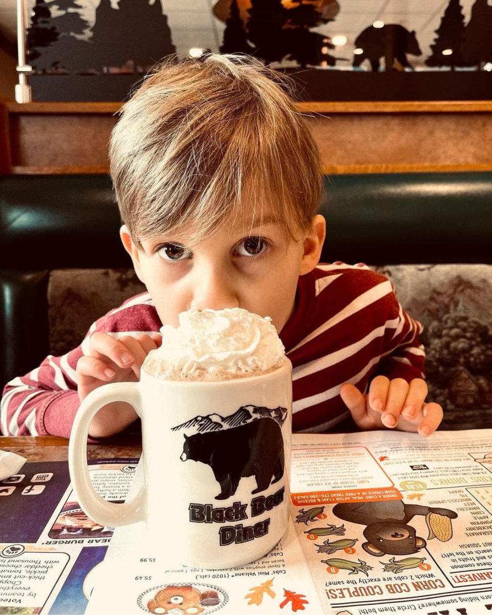 BlackBearDiner's tweet image. Just sippin’ away on Hot Chocolate Day. Tag us in your hot chocolate pics to continue the celebration. 

#HotChocolateDay #NationalHotChocolateDay