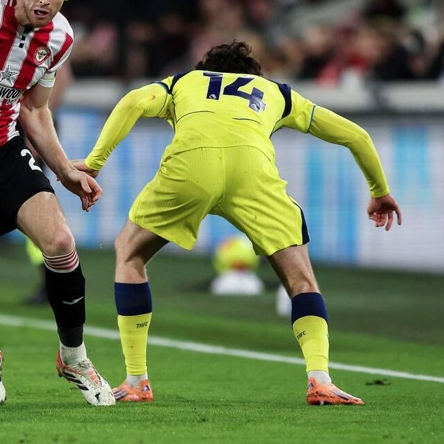 peroquehombres's tweet image. Archie Gray