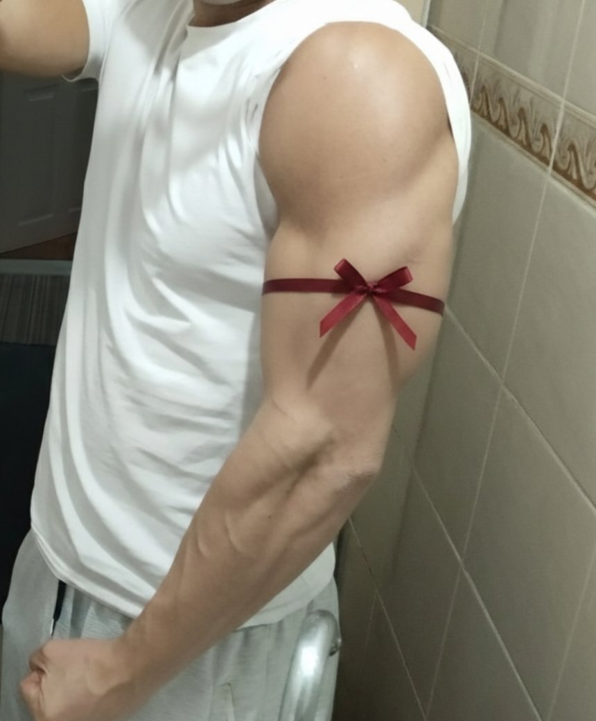 AskBirMiknatis's tweet image. Girls dinner